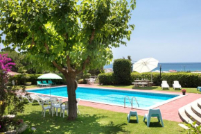 Гостиница Costa Maresme Apartment  Санта-Сусанна